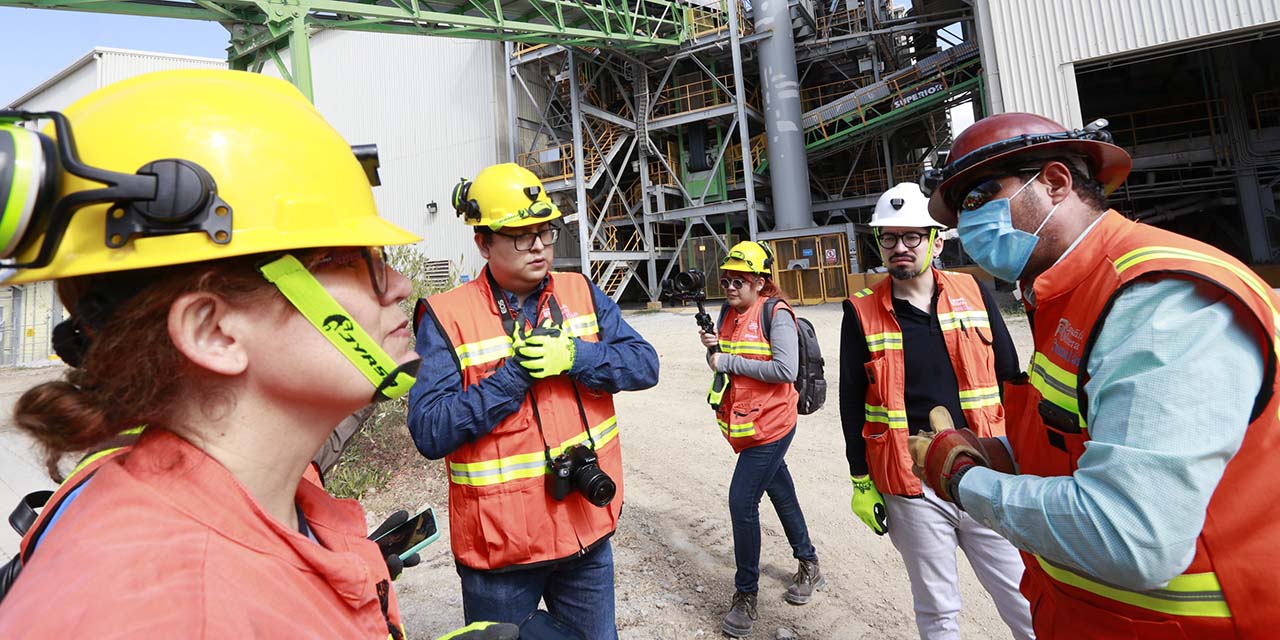 Fotos: Adrián Gaytán / La minera Cuzcatlán proporciona empleo directo a más de mil 200 personas