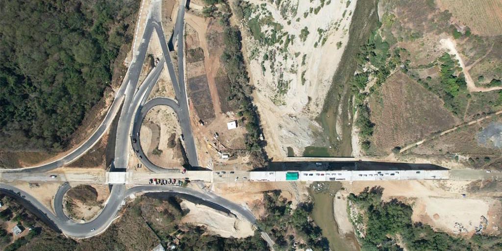 Autopista a la Costa  tiene avance del 87.5% | El Imparcial de Oaxaca