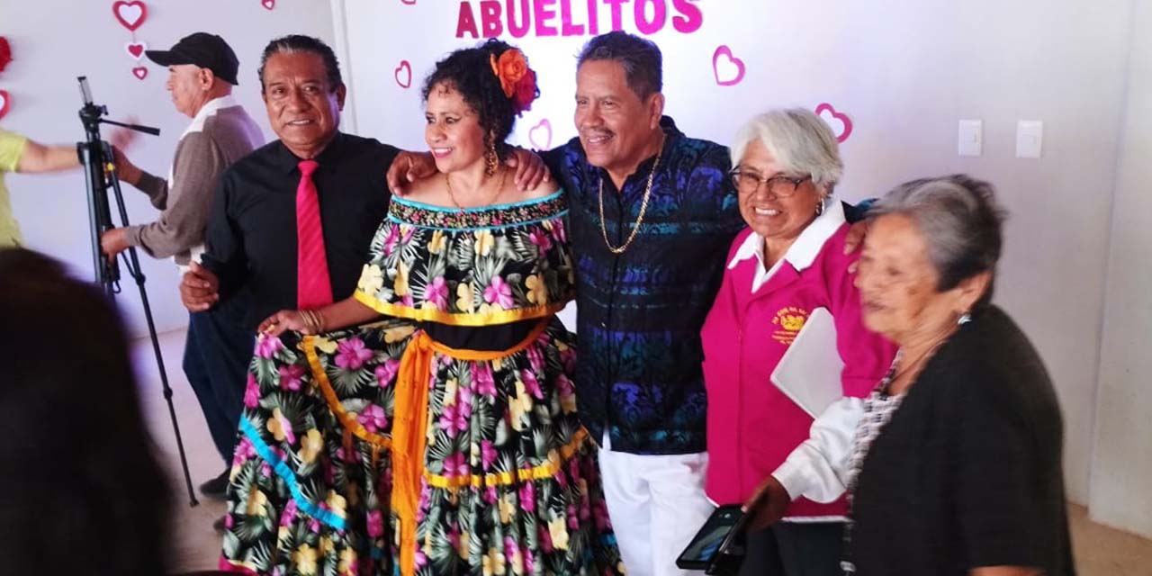 Celebran el 14 de febrero a los abuelitos de Huajuapan | El Imparcial de Oaxaca