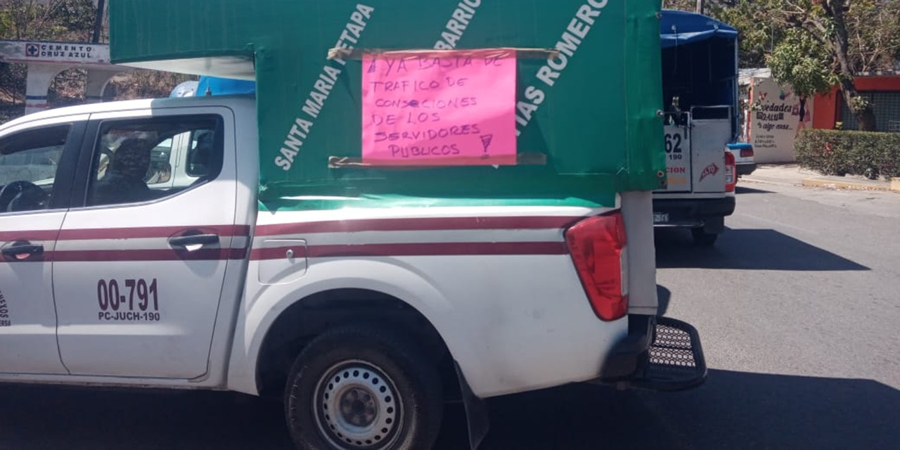 Transportistas bloquen carretera a Lagunas | El Imparcial de Oaxaca
