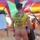 Miles de turistas disfrutan del Festival Nudista en Zipolite