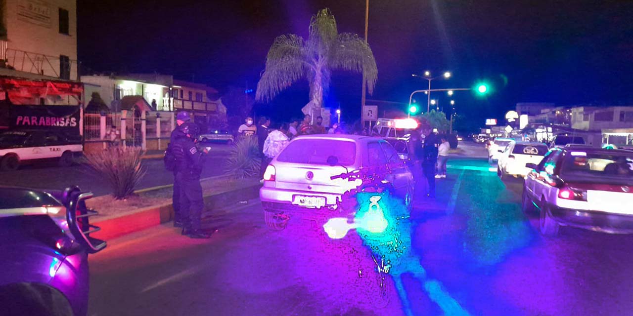 Choque múltiple deja daños y una mujer lesionada