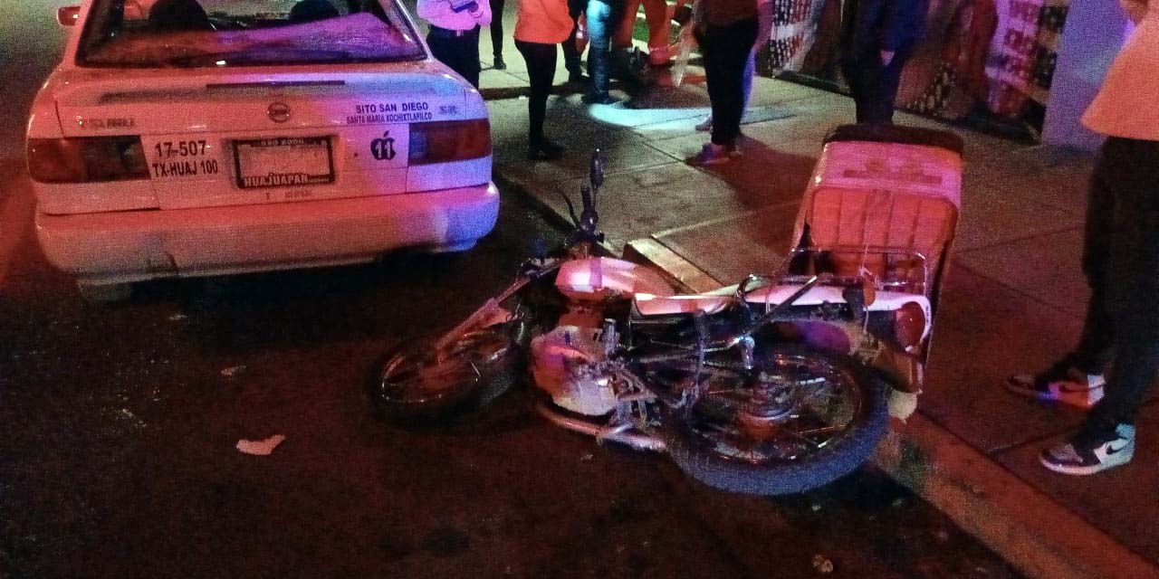 Motociclista termina herido al impactarse contra un taxi | El Imparcial de Oaxaca