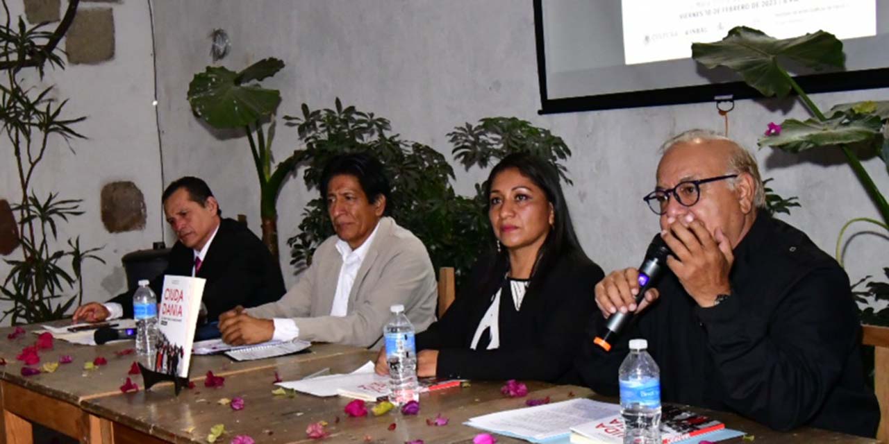 Promueven con libro la toma de decisiones | El Imparcial de Oaxaca