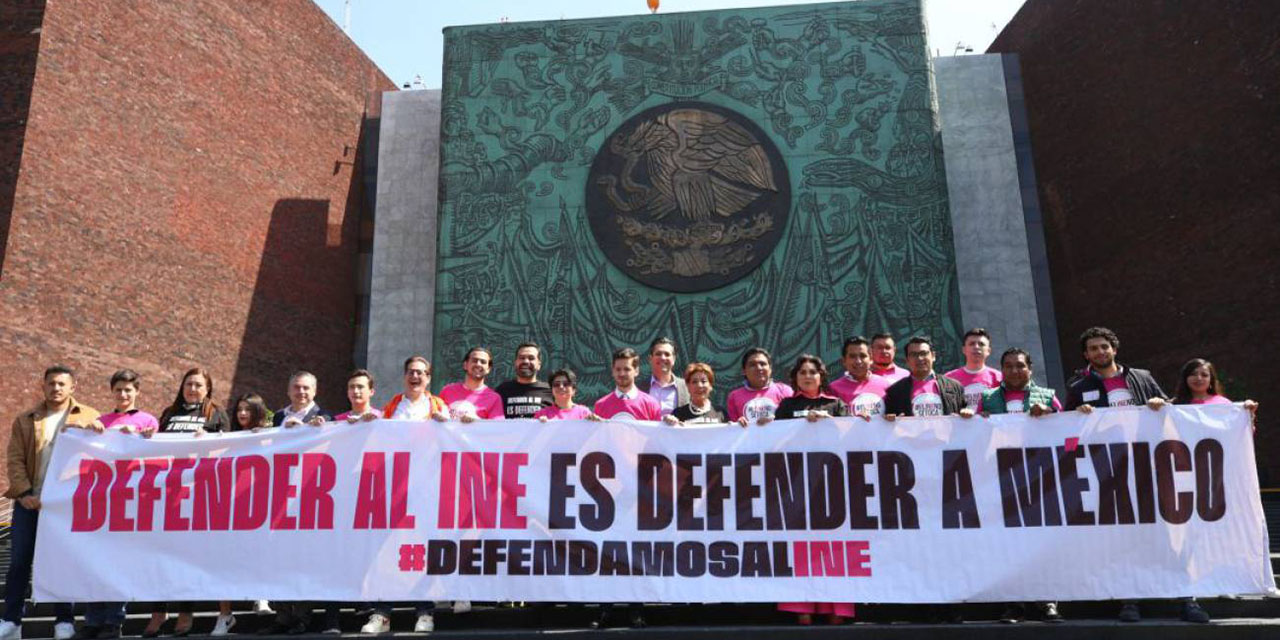 Llaman a cerrar el paso a una dictadura en el país | El Imparcial de Oaxaca