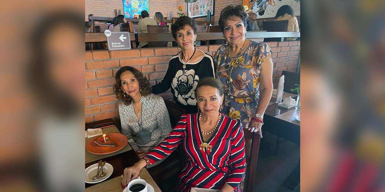 ¡Celebran entre hermanas!