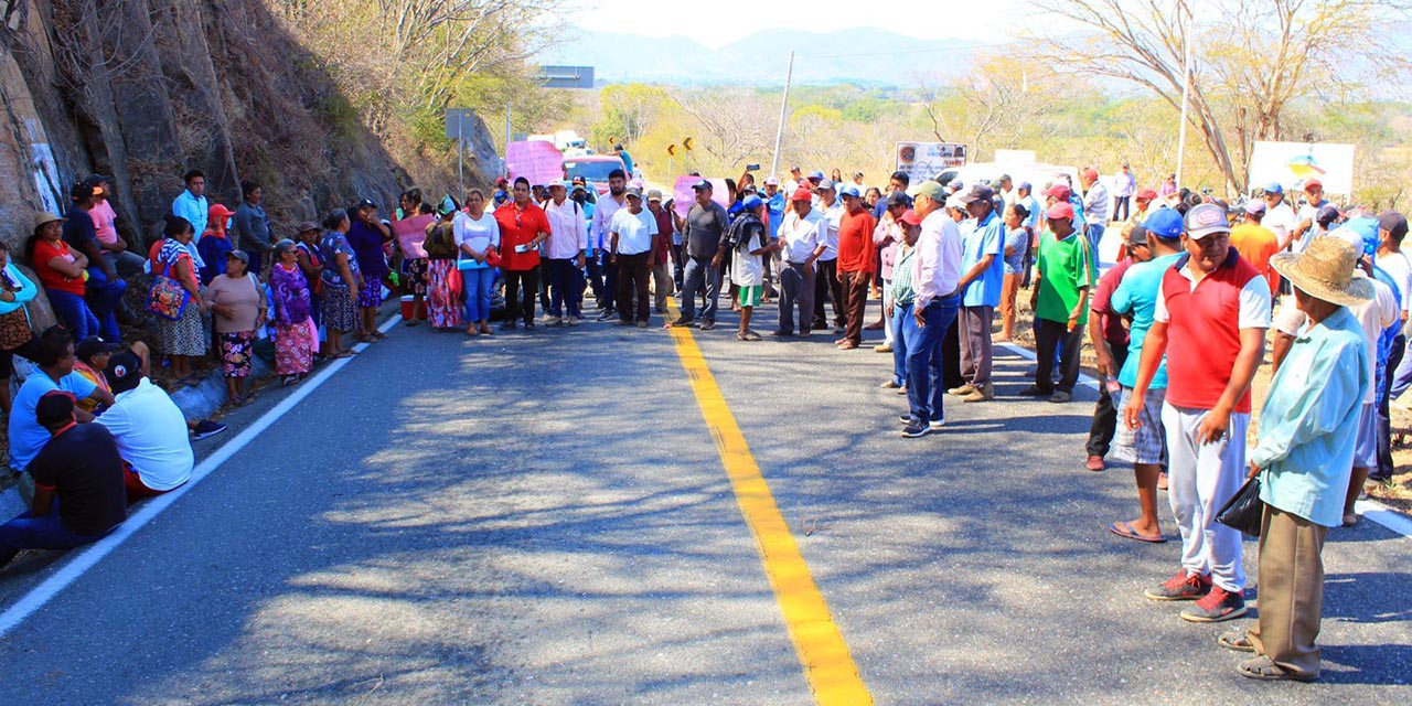 Santa Cruz Bamba exige a Layza cubrir 10 mdp | El Imparcial de Oaxaca