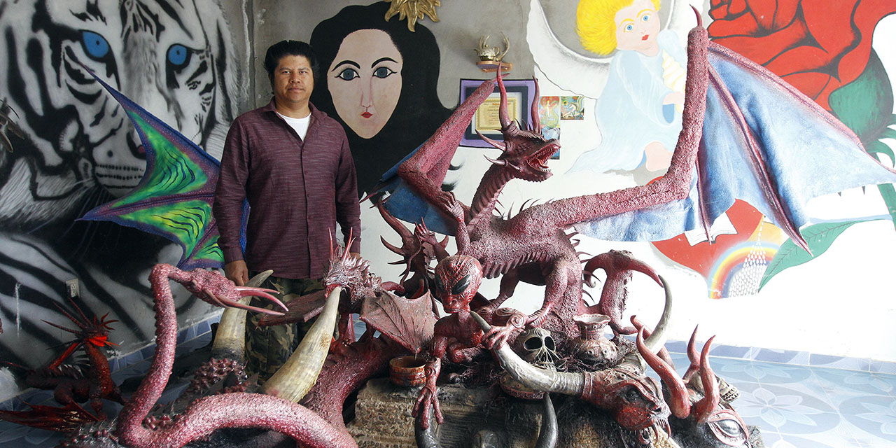 Fotos: Jorge Luis Plata / Temo lleva 26 años realizando sus dragones.