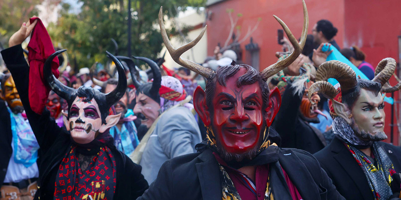 Carnavales oaxaqueños, muestra de fiesta y tradición 