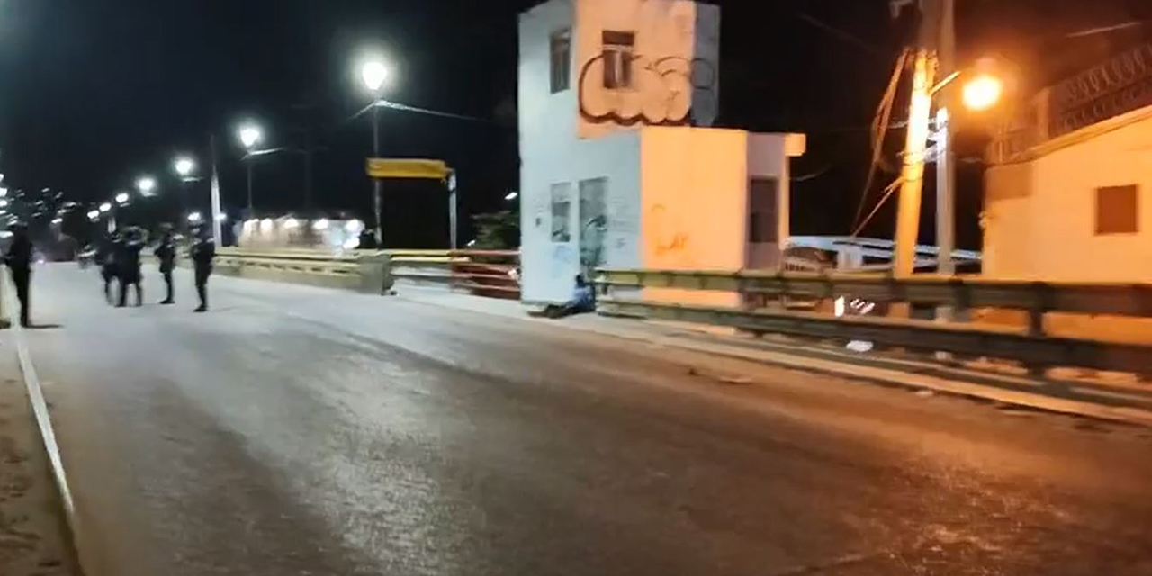 Fallece persona en situación de calle en el puente Valerio Trujano | El Imparcial de Oaxaca