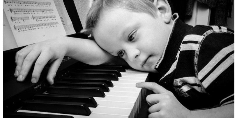 Los músicos tienen mayor riesgo de padecer enfermedades mentales según estudio