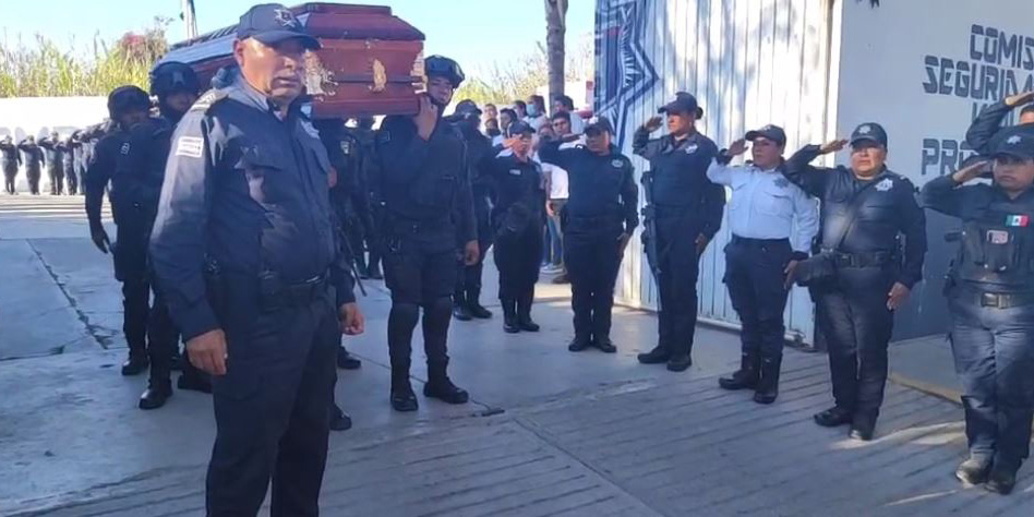 Dan el último adiós a policía abatido por la delincuencia | El Imparcial de Oaxaca