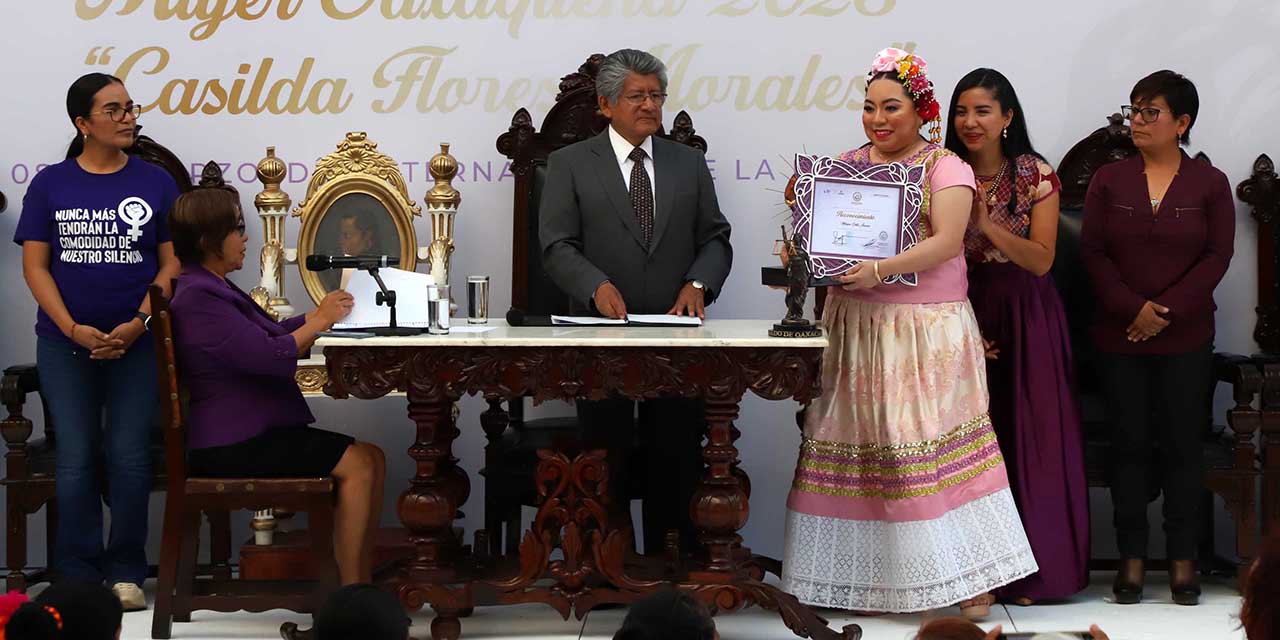 Fotos: Luis Cruz / Se entregó un reconocimiento a herederas de Casilda Flores
