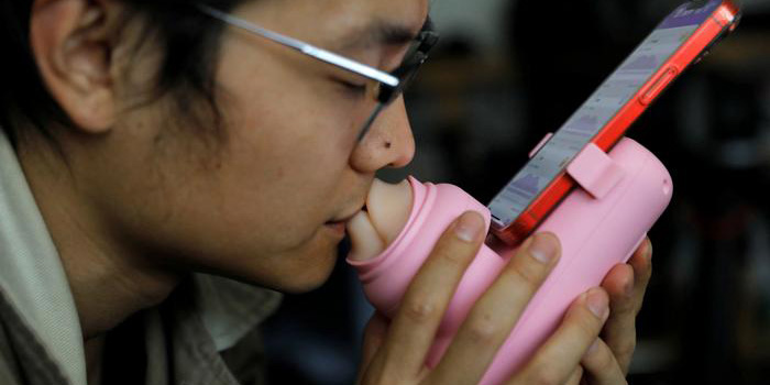 Chinos crean unos labios de silicona para amantes a distancia | El Imparcial de Oaxaca