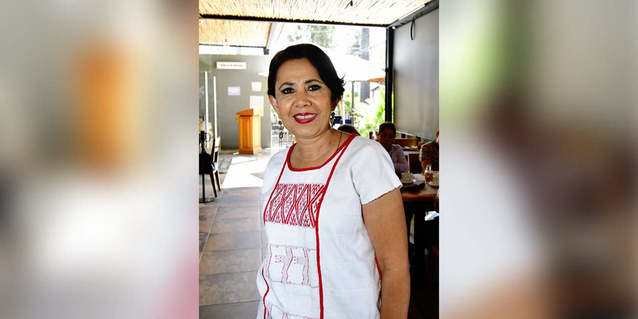 Fotos: Rubén Morales / Adriana Ocaña disfrutó un agradable momento en un restaurante de esta ciudad por su cumpleaños. Fotos: Rubén Morales / Adriana Ocaña disfrutó un agradable momento en un restaurante de esta ciudad por su cumpleaños.
