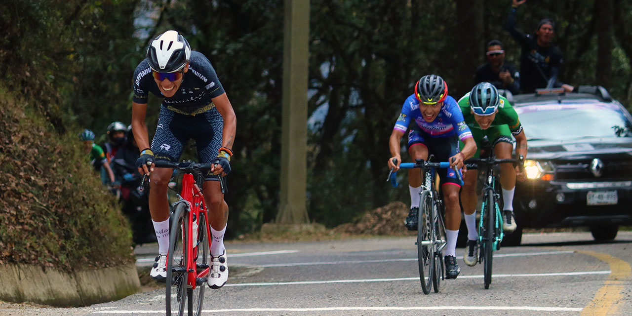 Fotos: Leobardo García Reyes / Kevin Jiménez se alzó con el triunfo de la 4ª edición de la Clásica Ciclista Juquilita
