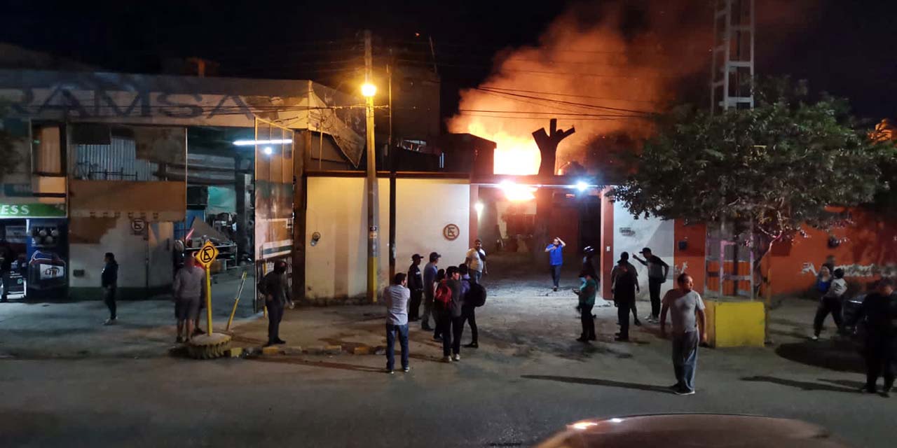 Se incendia vivienda en colonia Calicanto | El Imparcial de Oaxaca