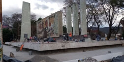 Foto: Pedro Silva / Entre los escombros, el monumento a Juárez