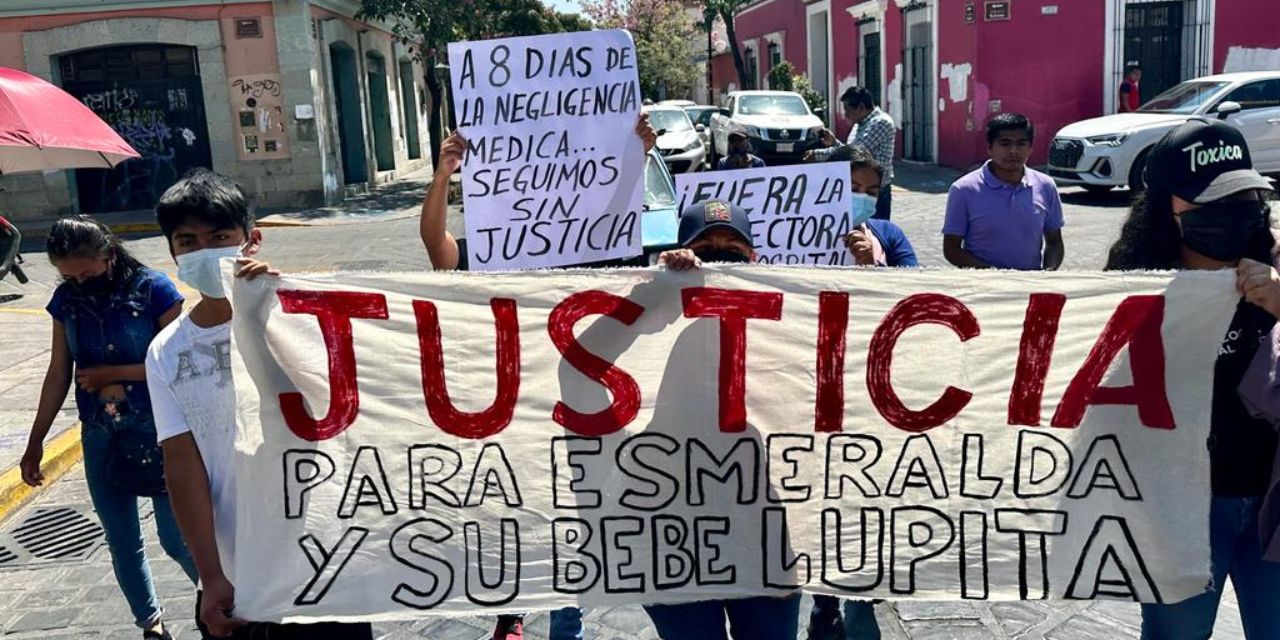 Foto: Luis Cruz / Con anterioridad, los familiares de Lupita realizaron protestas en las puertas de Palacio de Gobierno