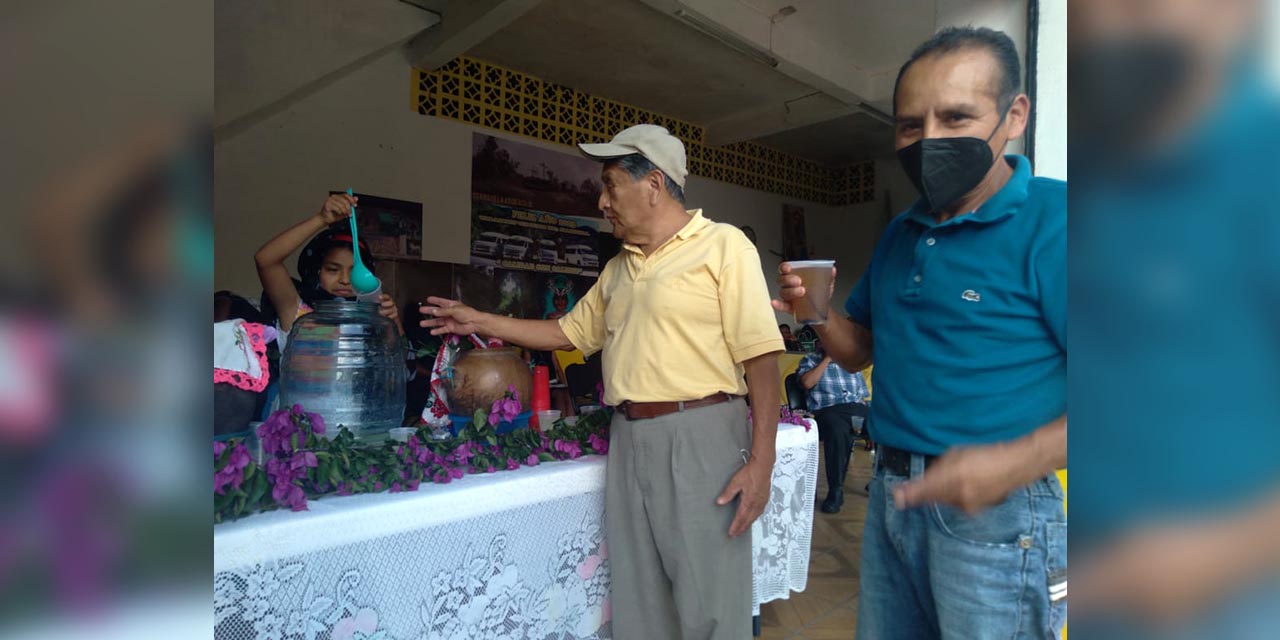Empresas de transporte de Huautla obsequian agua en el día de la Samaritana | El Imparcial de Oaxaca