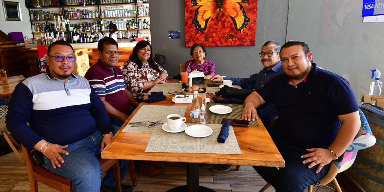 Fotos: Rubén Morales / La familia degustó de un desayuno y mientras felicitaban con mucho cariño al cumpleañero