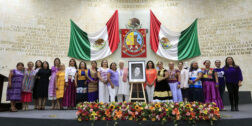 Fotos: Adrián Gaytán / Las oaxaqueñas agradecieron el reconocimiento que la LXV Legislatura les brindó por su trabajo