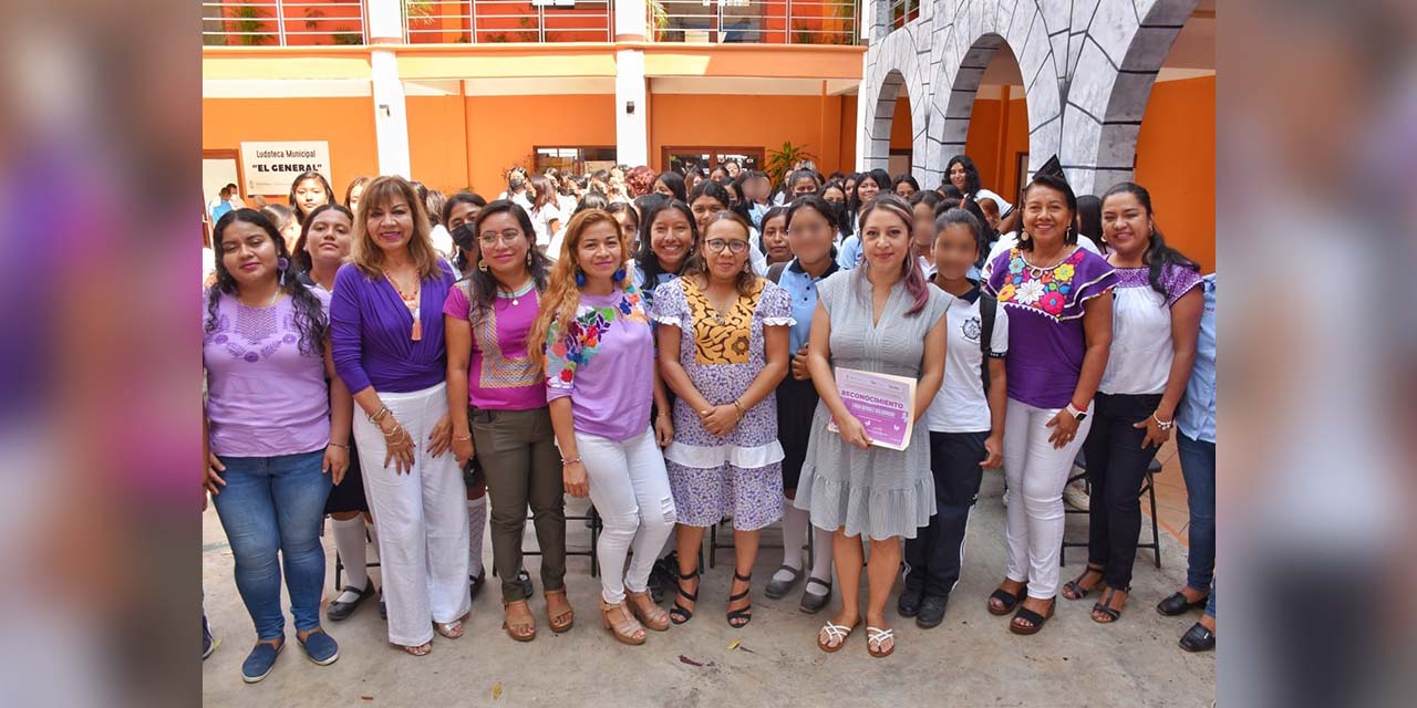 Mujeres de Pochutla conmemoran el 8M | El Imparcial de Oaxaca