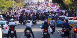 Foto: Luis Alberto Cruz / Miles de mujeres marcharon este miércoles en la capital oaxaqueña para exigir justicia y un alto a la impunidad ante la imparable violencia feminicida