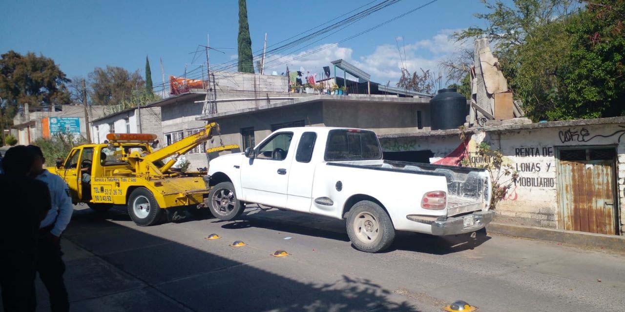 Se accidenta y abandona camioneta en el lugar | El Imparcial de Oaxaca