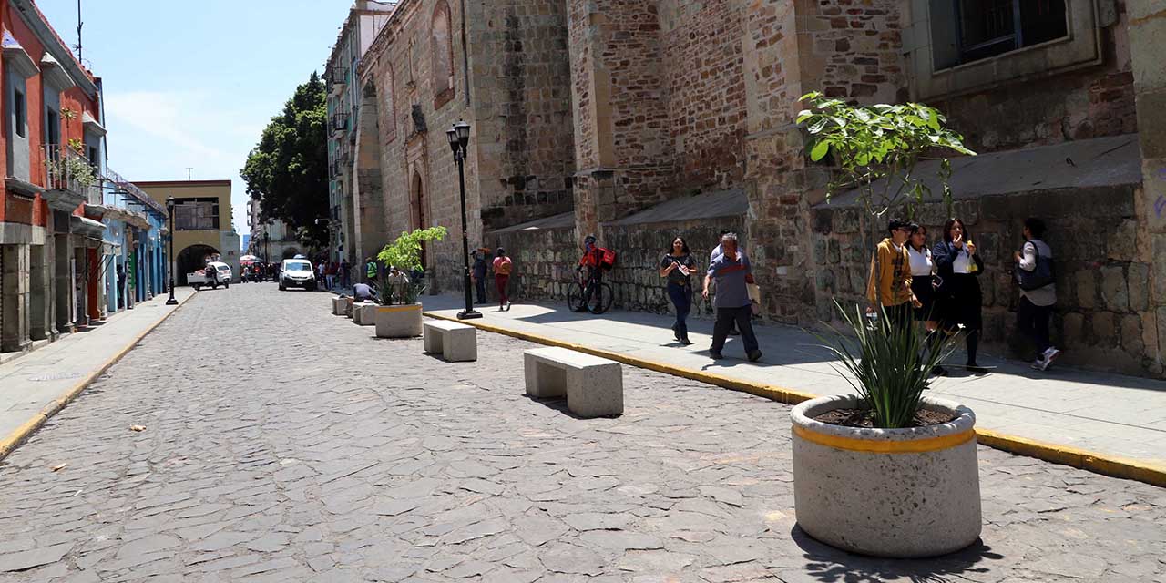 Fotos: Luis Alberto Cruz / El Ayuntamiento de la ciudad confirmó que Oaxaca Camina está en proceso de revisión con el INAH.
