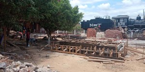 Este retraso ha afectados a comerciantes y habitantes de Matías Romero