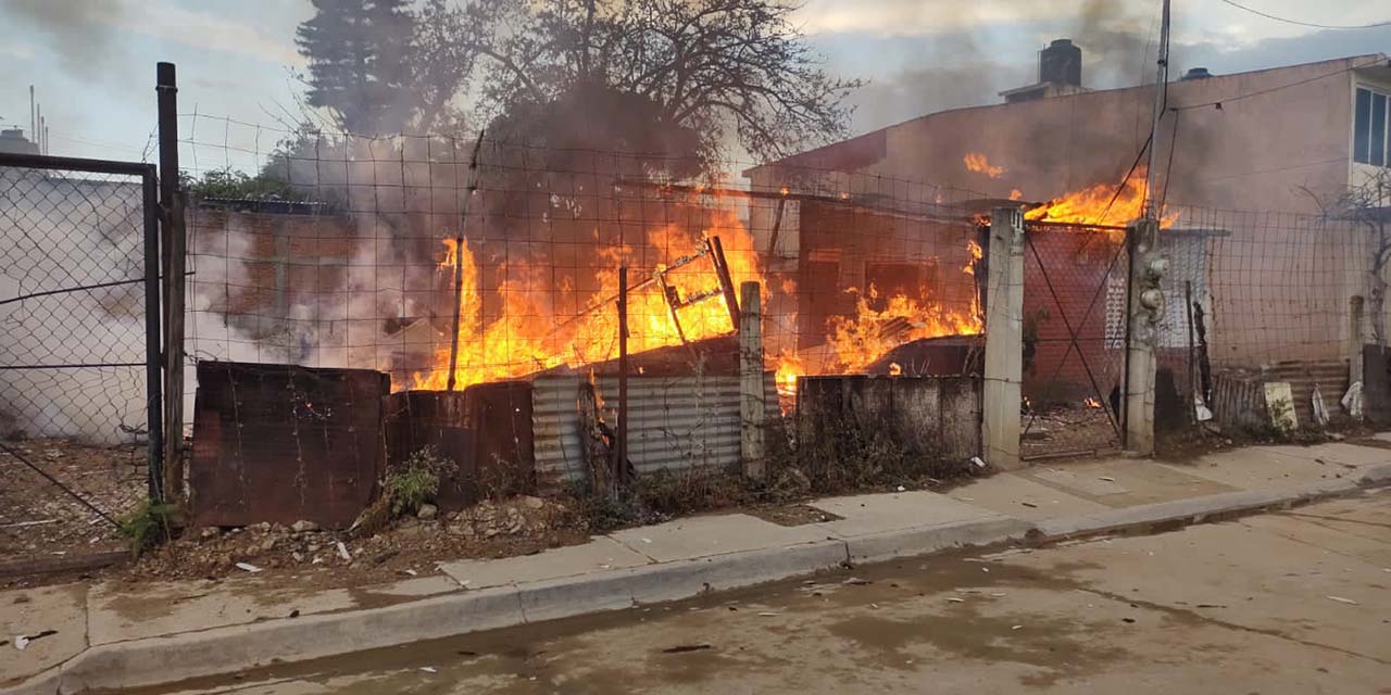 Arde casa en Santa Rosa | El Imparcial de Oaxaca