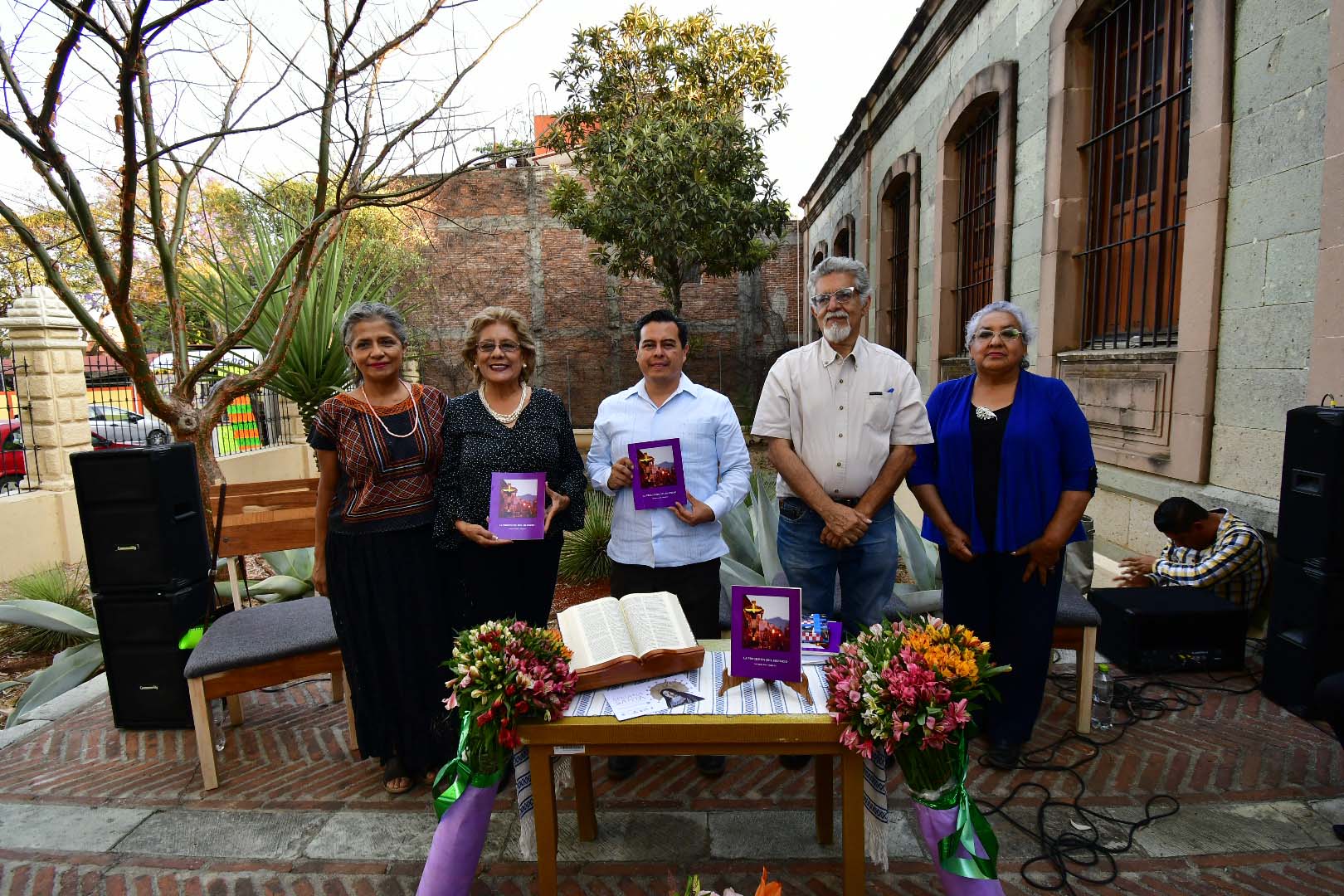 Patricia Lira presenta libro  La Procesión del Silencio | El Imparcial de Oaxaca