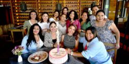 Fotos: Rubén Morales / Las invitadas celebraron la vida de su amiga Gudelia.
