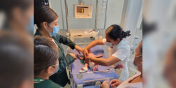 Personal médico del IMSS atiende con éxito los primeros dos partos en este hospital.