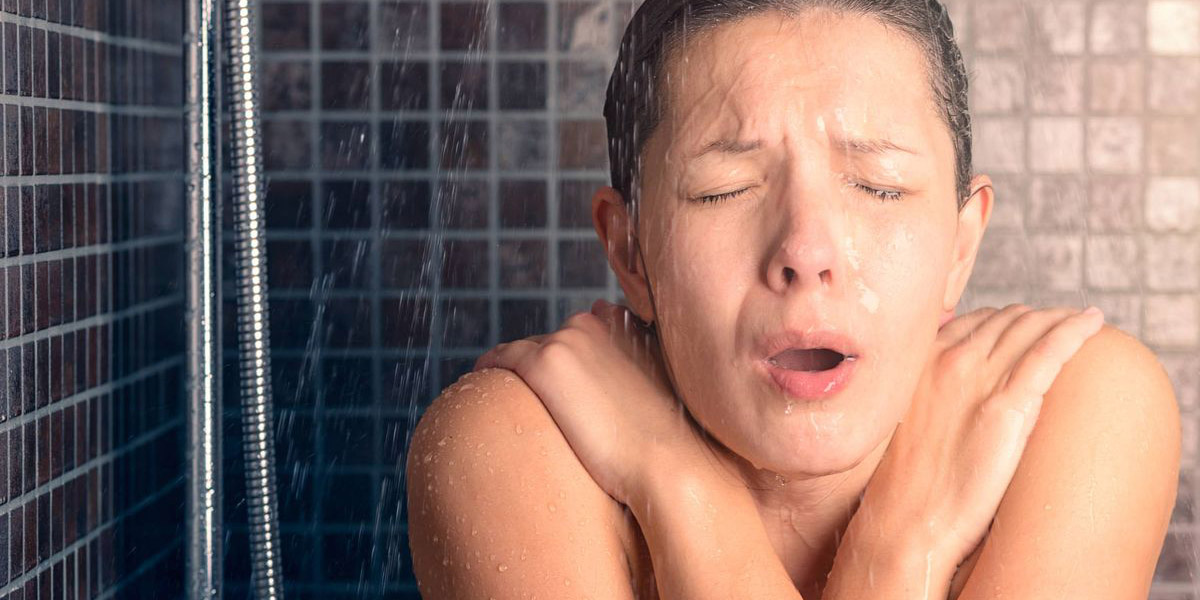 Bañarse con agua fría podría ser  más beneficioso para la salud de lo que se piensa