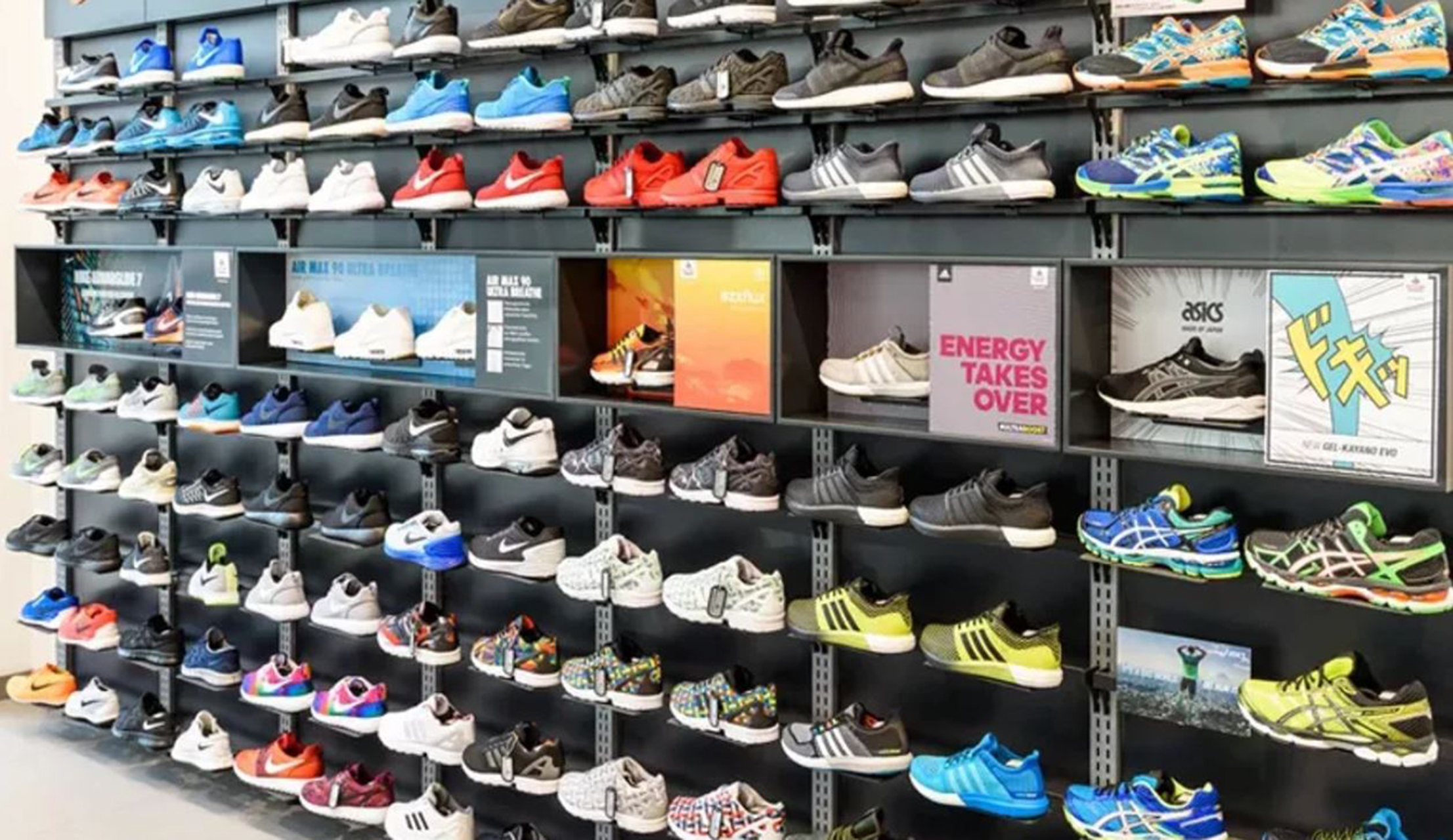 ¡Les sale mal la jugada! Roban más de 200 zapatos, pero todos eran del pie derecho