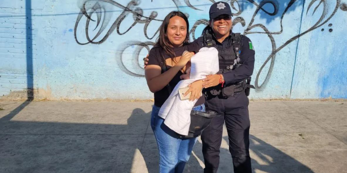 VIDEO: Policía salva a bebé que se ahogaba | El Imparcial de Oaxaca