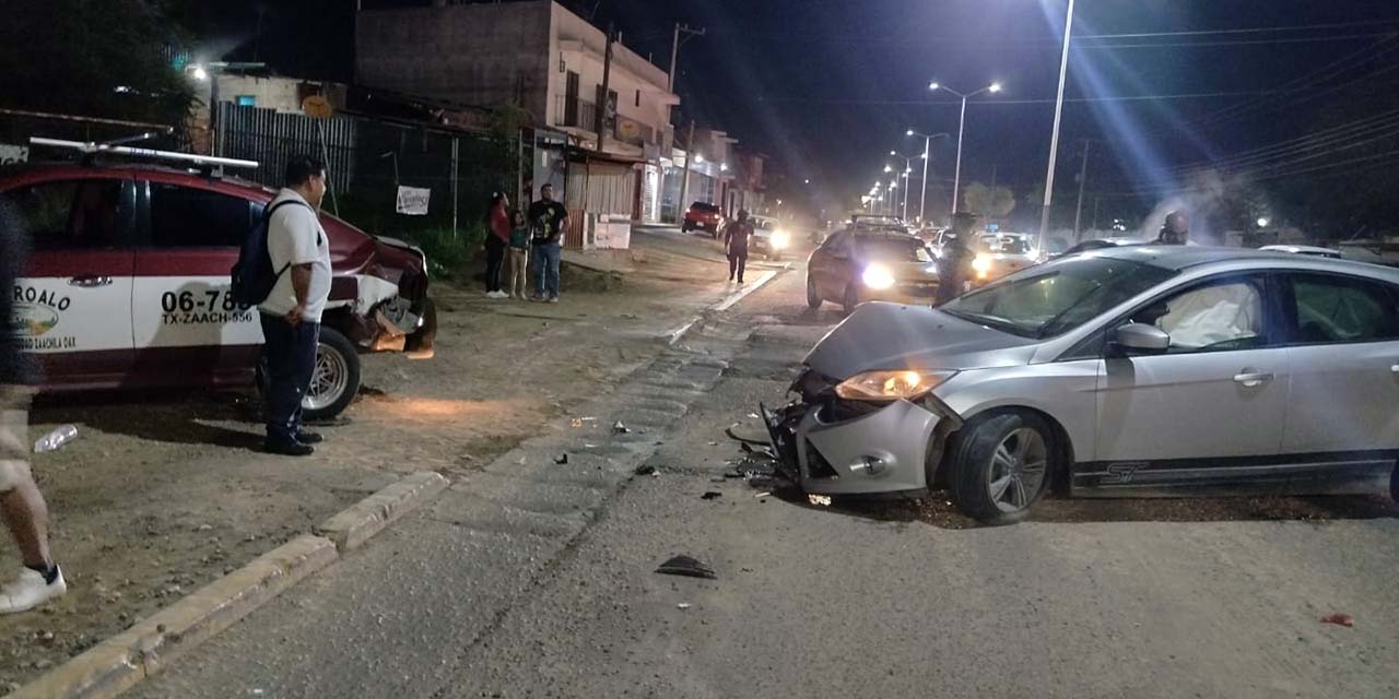 El responsable del accidente fue retenido por taxistas de la zona.