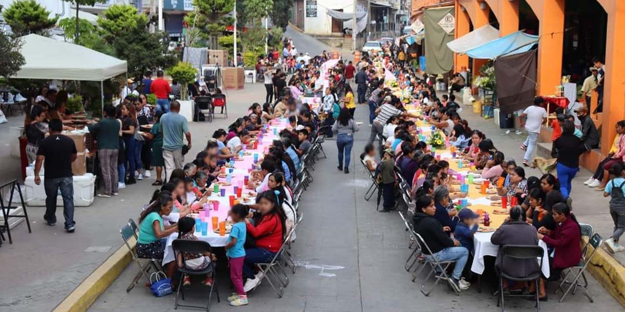 DIF y representantes municipales de Huautla festejaron a las madres | El Imparcial de Oaxaca