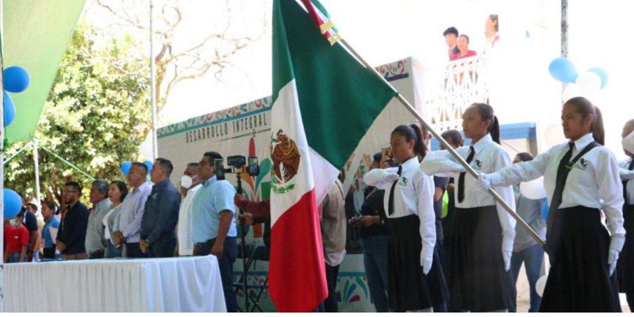 Trabaja Gobierno de Xoxocotlán en la formación cívica de las nuevas generaciones. | El Imparcial de Oaxaca