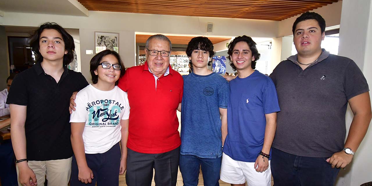 Foto: Rubén Morales / Jorge Franco Jiménez pasó un bonito momento con sus nietos.