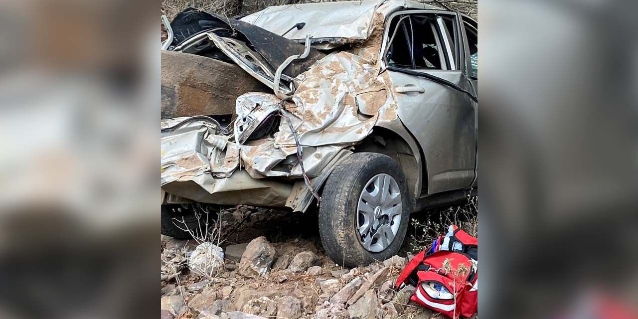 Volcadura deja 2 heridos en la carretera Huajuapan-Oaxaca | El Imparcial de Oaxaca