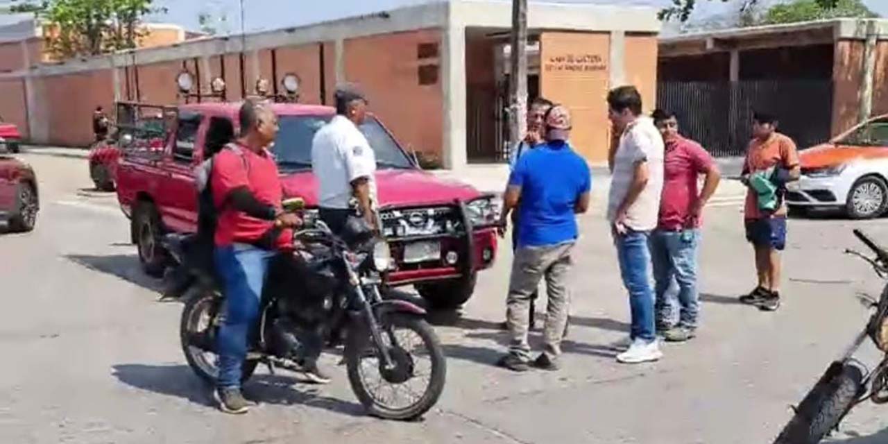 Embisten a mujer motociclista | El Imparcial de Oaxaca