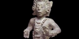 La exposición Las vidas de los dioses: La divinidad en el arte maya llegó ayer al Museo de Arte Kimbell, de Fort Worth, Texas.