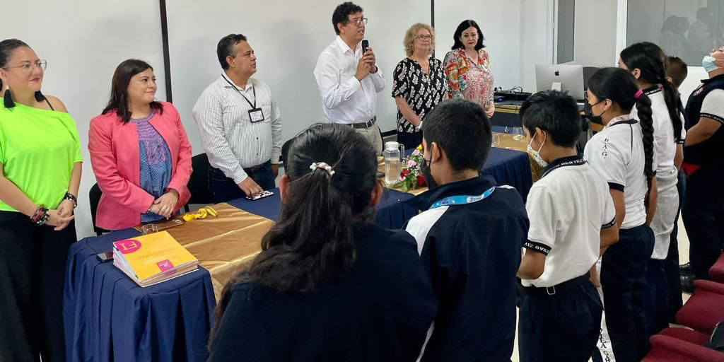 Divulga UABJO proyecto de investigación internacional sobre clases de inglés en primarias | El Imparcial de Oaxaca