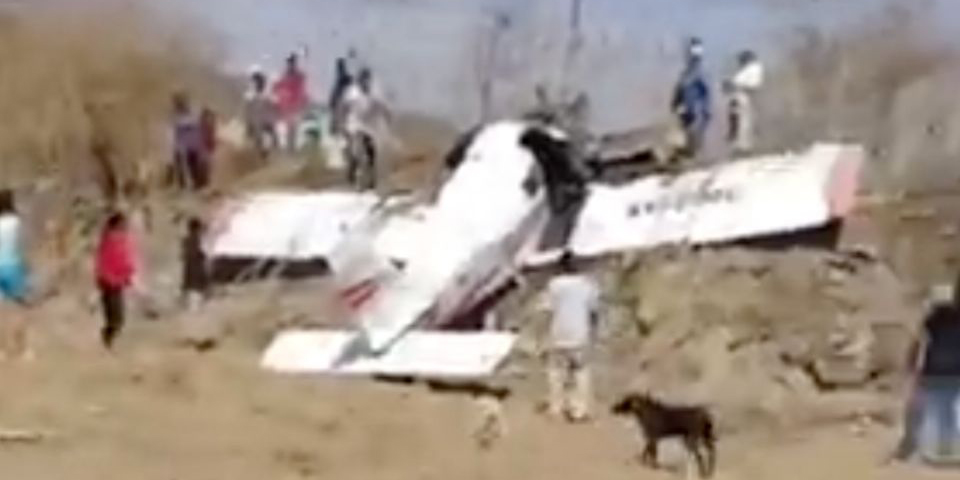 Se desploma una avioneta, luego  de incendiarse en pleno vuelo | El Imparcial de Oaxaca