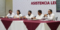 Foto: Adrián Gaytán / Conferencia de prensa de integrantes de la Consejería jurídica.