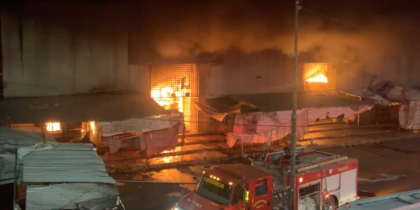Consume incendio nave del mercado central en Acapulco | El Imparcial de Oaxaca