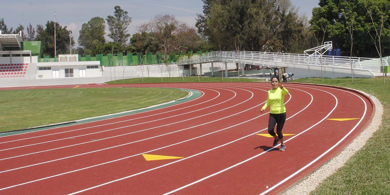 Fotos: Leobardo García Reyes / Invitó a los deportistas a no hacer ejercicio muy tarde.